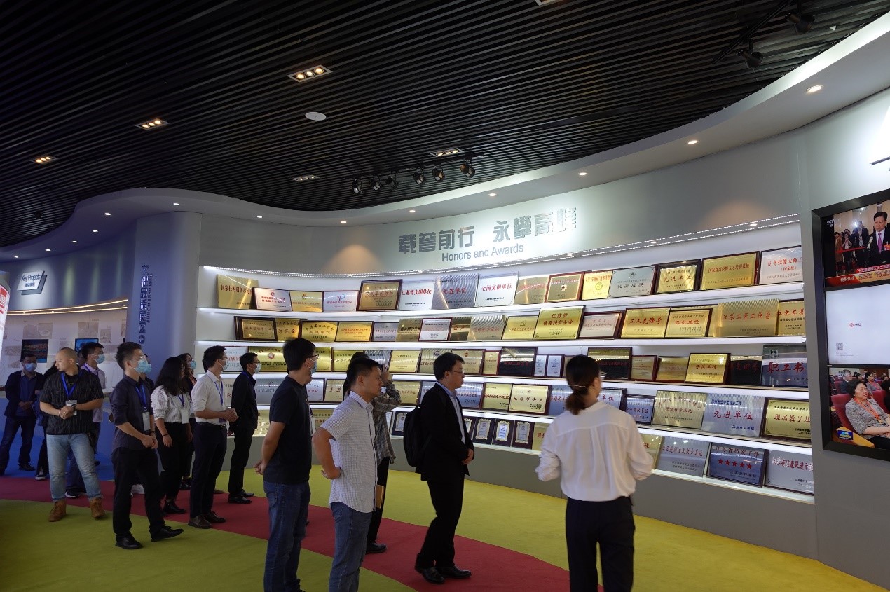 E-works組織智能制造企業蒞臨亨通考察交流-共享成長 共謀發展(圖4) E-works組織智能制造企業蒞臨亨通考察交流-共享成長 共謀發展(圖4)